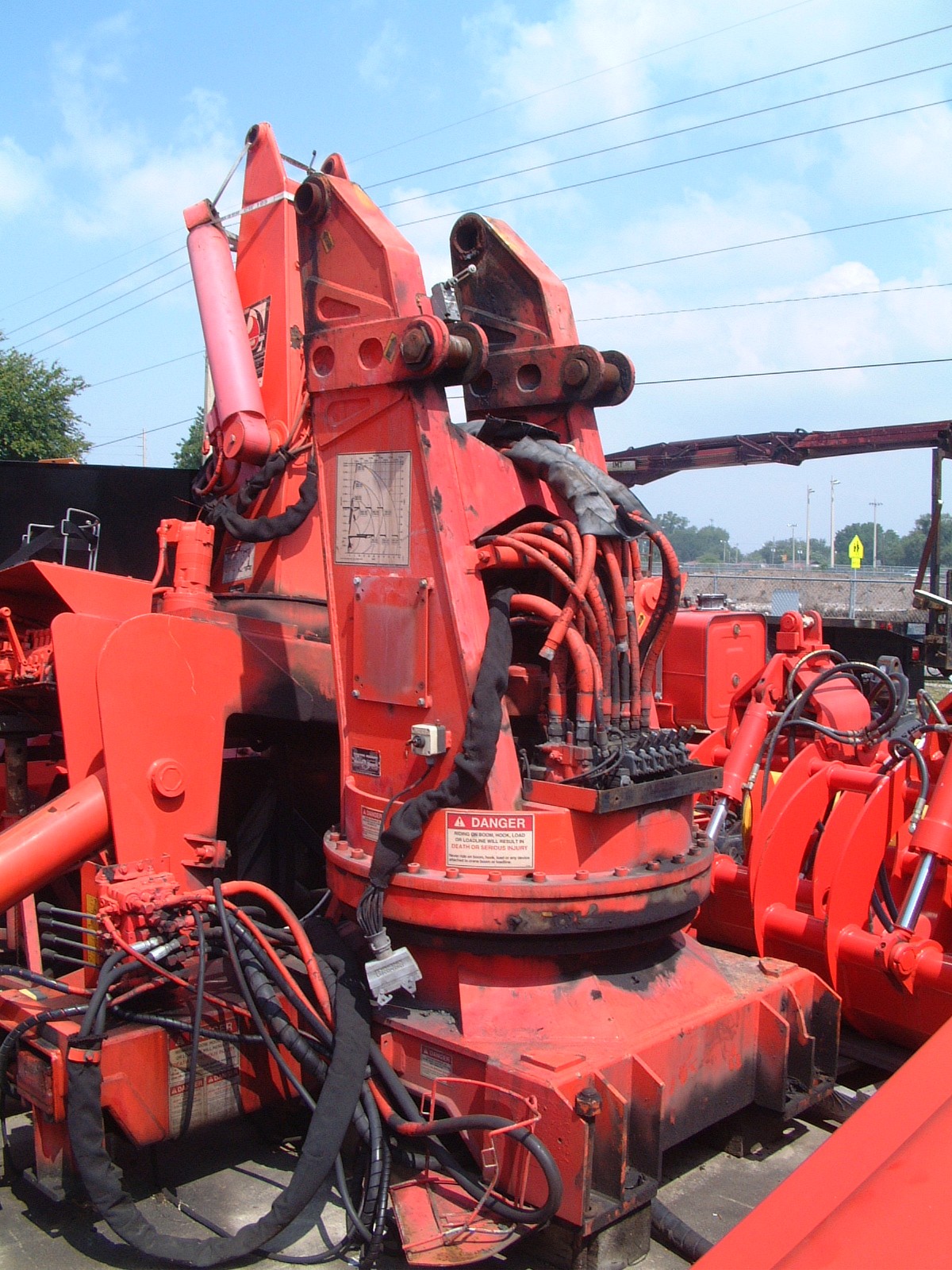 Mobile homes that are designed to look like cabins provide a way to set up a charming home or vacation spot without dealing with some of the challenges and expenses of owning a traditional house. Used IMT cranes and crane parts for sale.