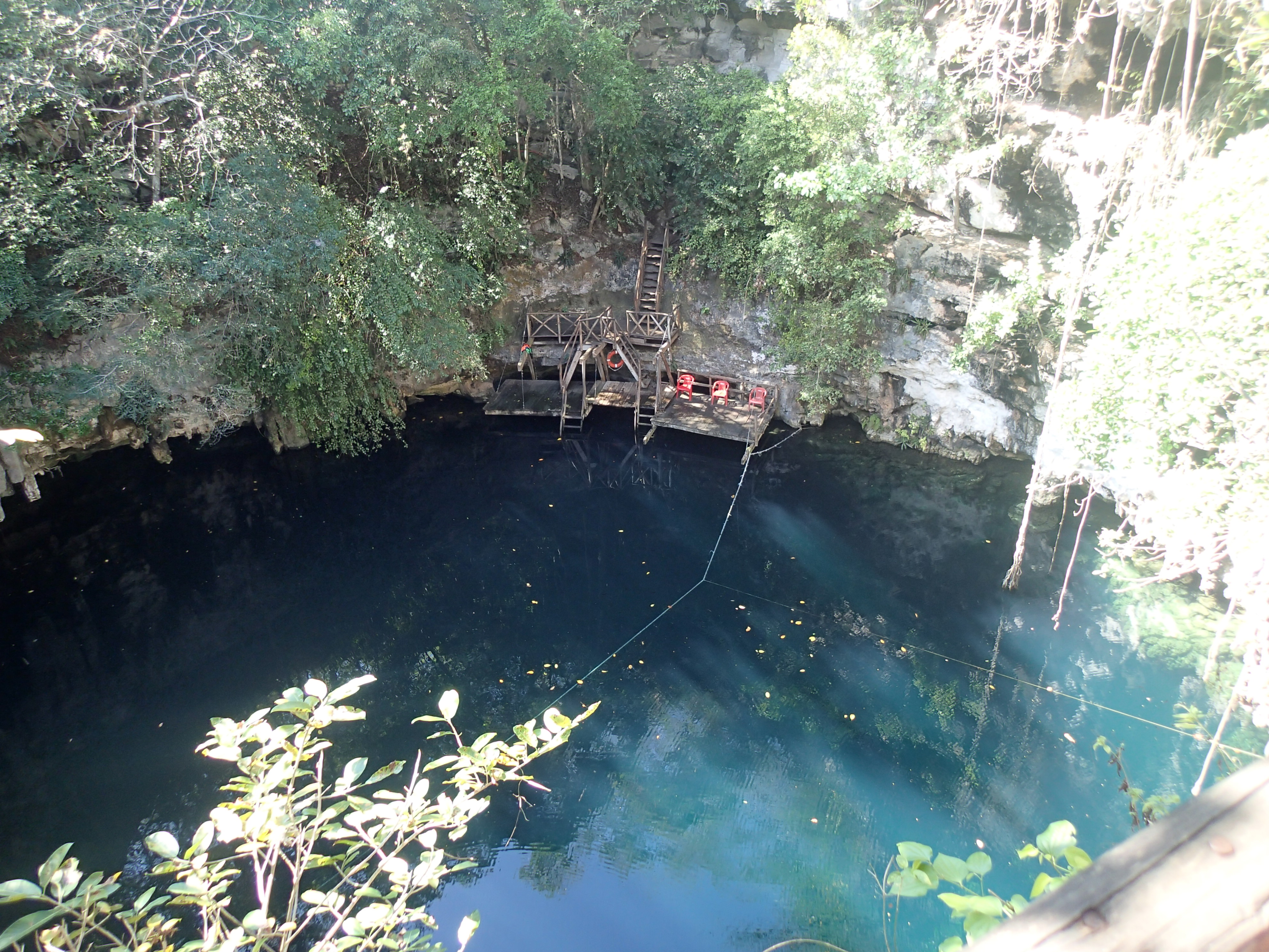 セノーテ　Cenote 4大観光スポットを巡る豪華1日ツアー① グランセノーテ編｜旅