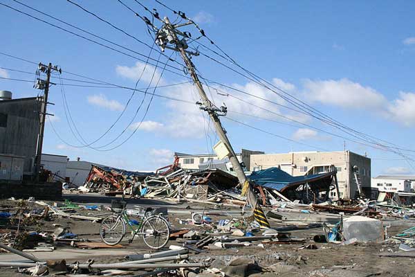 Verwoestingen in Ishinomaki, zwaarste aardbevingen ter wereld