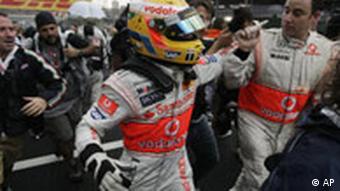 Lewis Hamilton Formula 1 Tarihine Gecti Yasam Dw 03 11