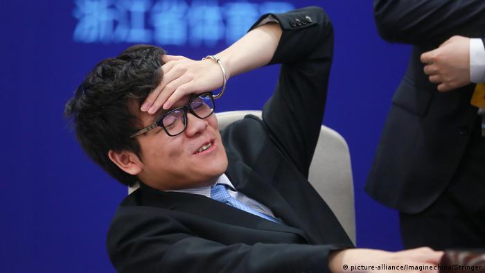 China Go-Spieler Ke Jie in Jiaxing (picture-alliance/Imaginechina/Stringer)