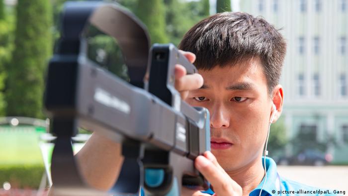 China Hochschulaufnahmeprüfung Gaokao (picture-alliance/dpa/L. Gang)