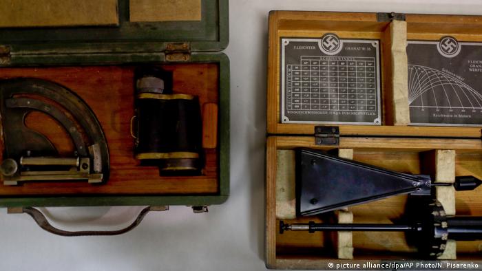 Argentinien Nazi Artifakte in Buenos Aires gefunden (picture alliance/dpa/AP Photo/N. Pisarenko )