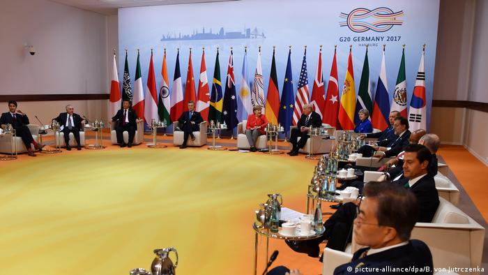Deutschland G20 Gipfel Retreat Sitzung (picture-alliance/dpa/B. von Jutrczenka)