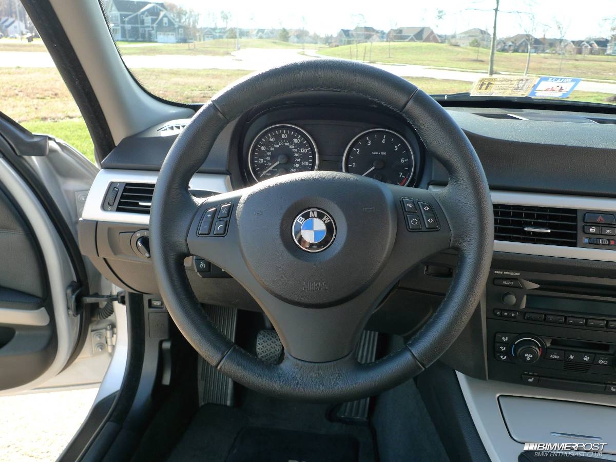 Left123's 2006 bmw 330i