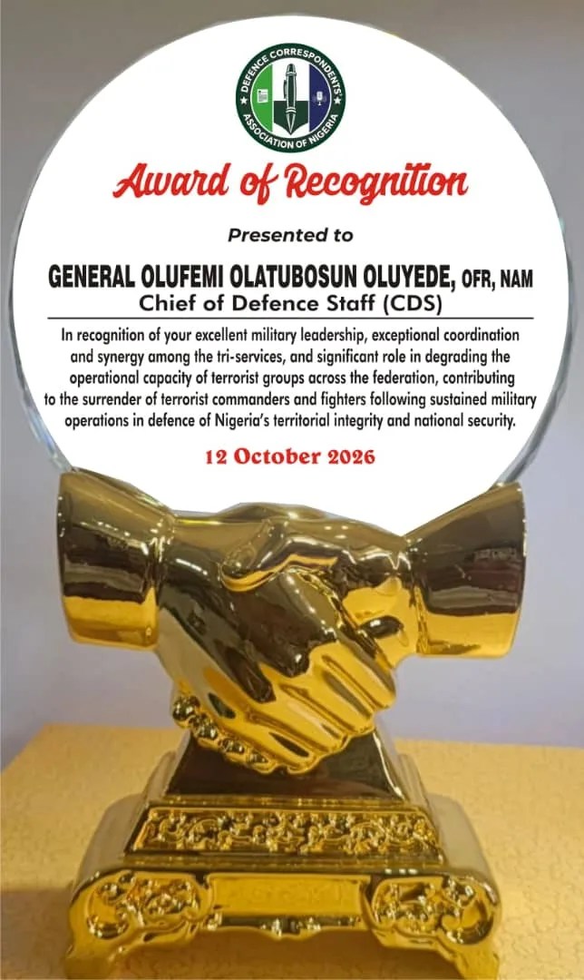 Why Defence Journalists Honoured CDS Oluyede at DECAN Conference