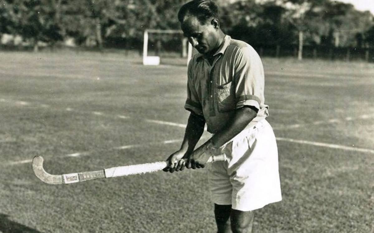 Hockey Wizard Dhyan Chand birthday celebrated with lots of enthusiasm.