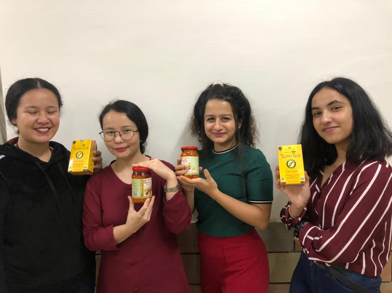 Blijkbaar is er online veel verwarring over hoe deze munt nou heet, maar de enige juiste naam is dogecoin. Dogecoin Using Cryptocurrency To Buy Axone Gundruk More Eastmojo