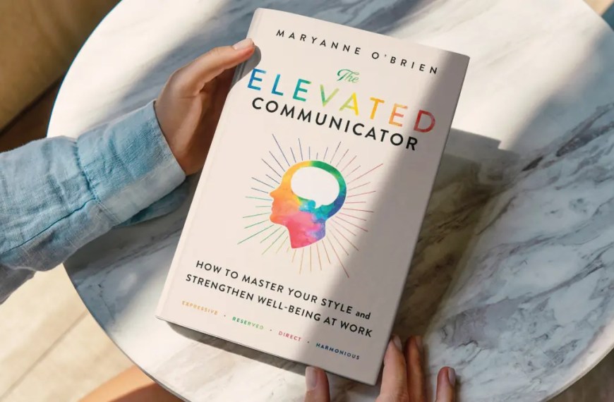 Book cover of The Elevated Communicator by Maryanne O'Brian