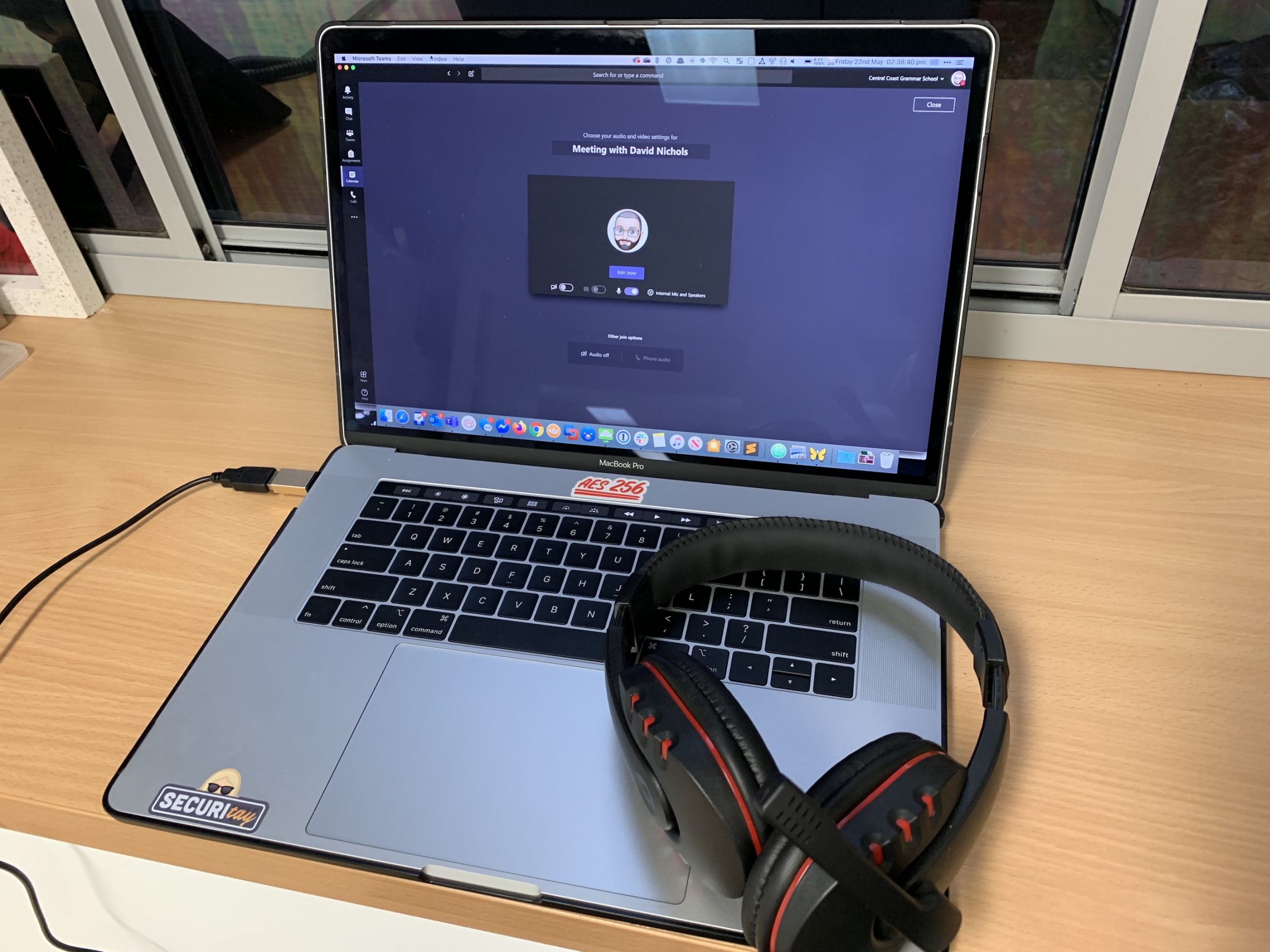 Microsoft Bookings ParentTeacher Conferences with social isolating