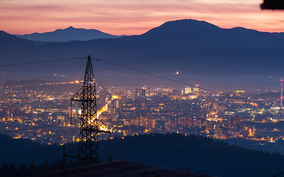 Greece's Electricity Crisis: Unpaid Bills and Market Challenges (2026)