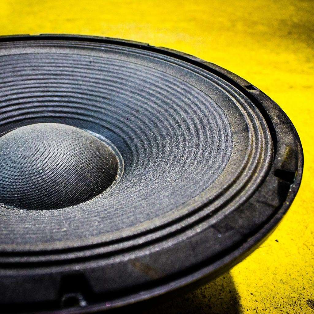 What is basslines, and what do they do?