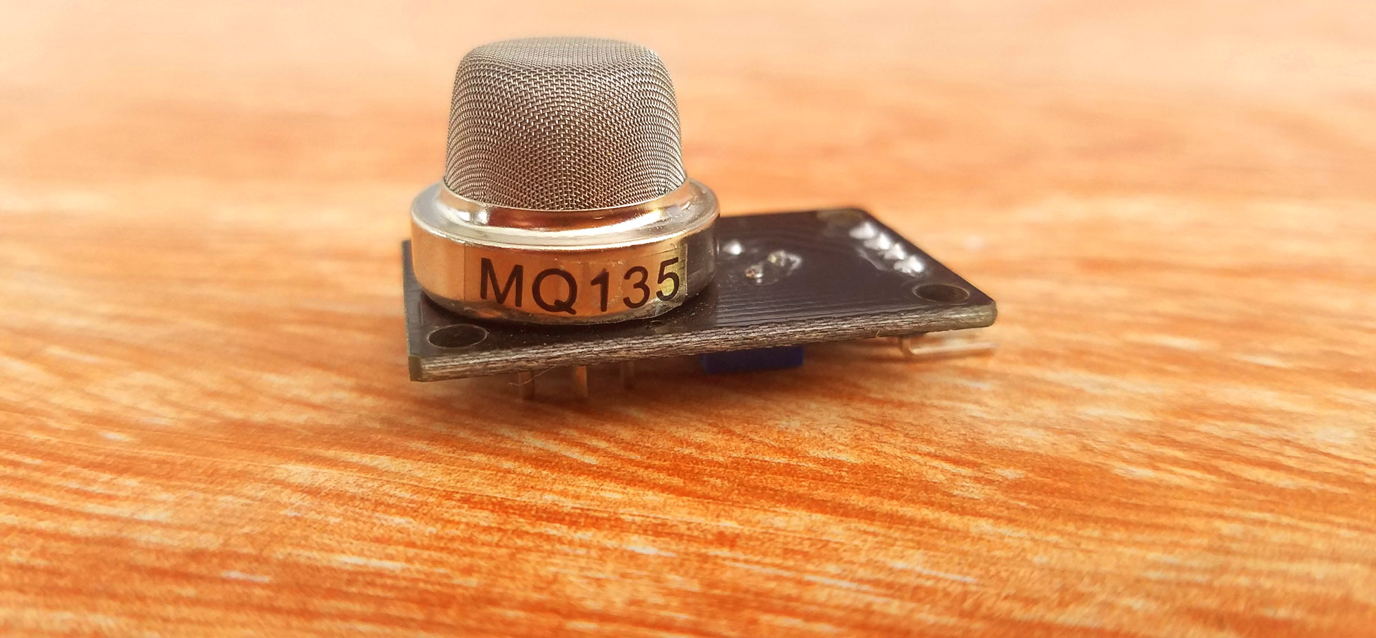 IoT Smoke Detector using MQ135 Gas Sensor & Nodemcu ESP8266