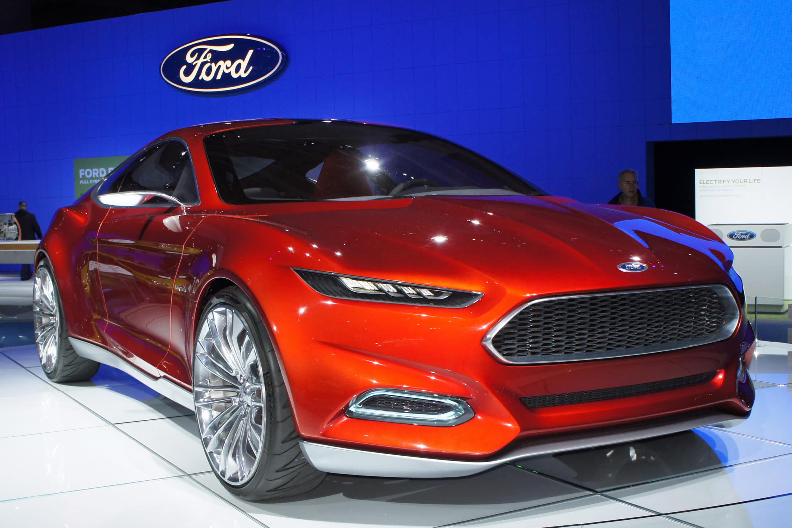 Ford plans $11 billion investment, 40 electric vehicles by 2022