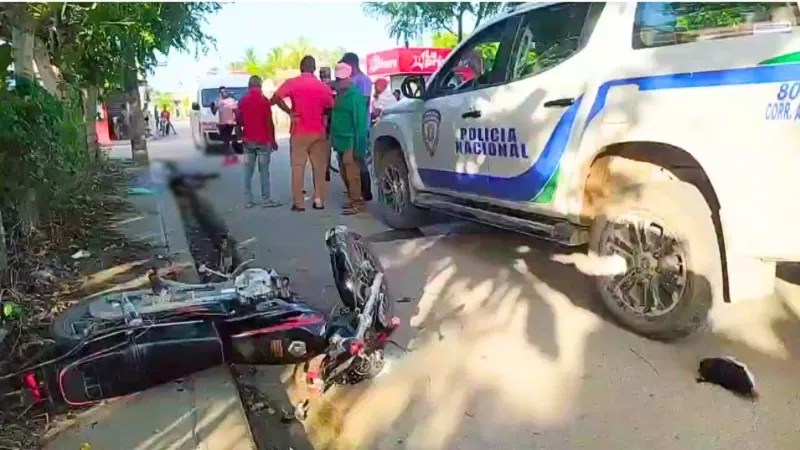 Motocicleta presuntamente sustraída a un ciudadano en Villa Riva.