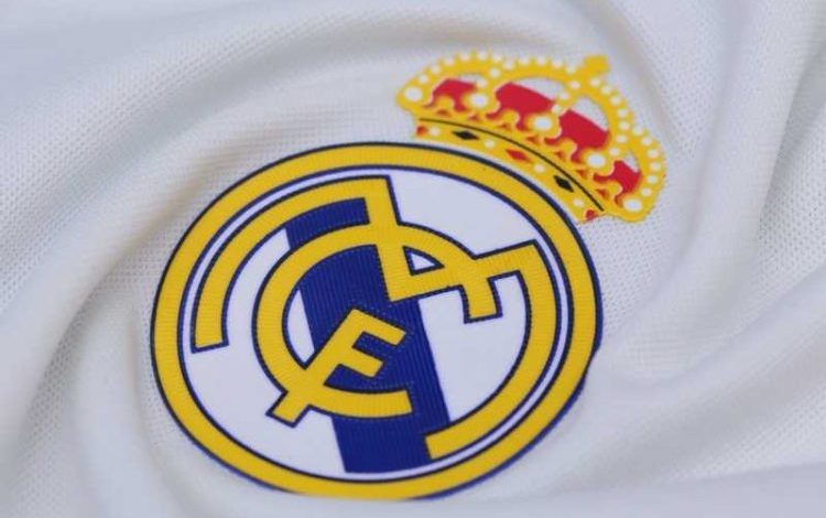 ريال مدريد يقترب من توجيه ضربة صادمة إلى أرسنال