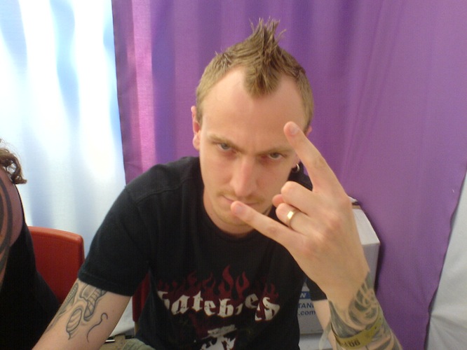IN FLAMES: el baterista Daniel Svensson deja la banda