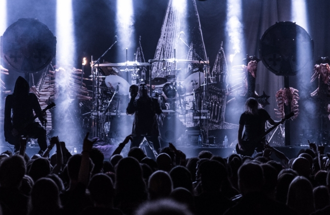 MAYHEM: se reune en tarima junto a tres de sus ex-miembros