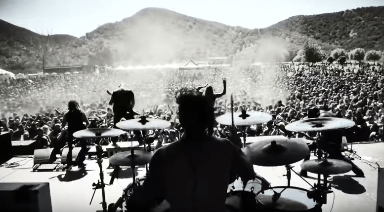 DEVILDRIVER estrenan video para “Trust No One”.