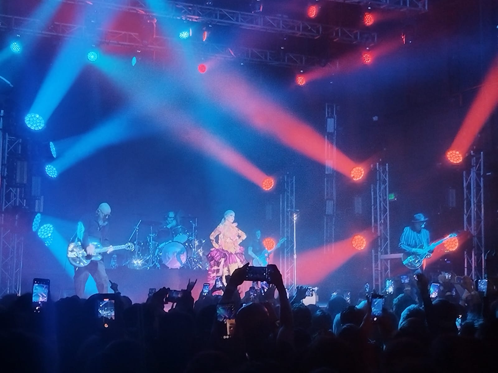 Reseña del concierto de Garbage en Colombia 2025, en el Teatro Royal Center de Bogotá