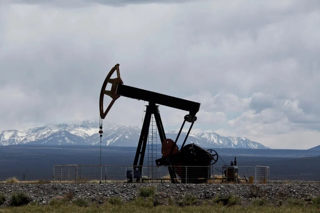 YPF vendió dos áreas maduras de Mendoza por USD 405 millones