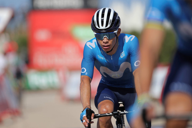 El ciclista colombiano miguel ángel lópez se empotra contra las vallas en palermo y termina en el hospital. Superman Lopez El Motivo De Su Retiro De La Vuelta A Espana 2021 Ciclismo Deportes Eltiempo Com