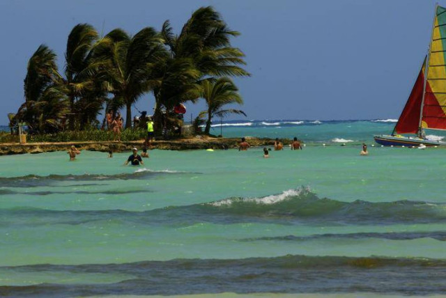 San andrés is the largest of the island group in the department of the archipelago of san andrés, providence and saint catherine. Ataque De Tiburon En San Andres Un Turista Muerto Otras Ciudades Colombia Eltiempo Com