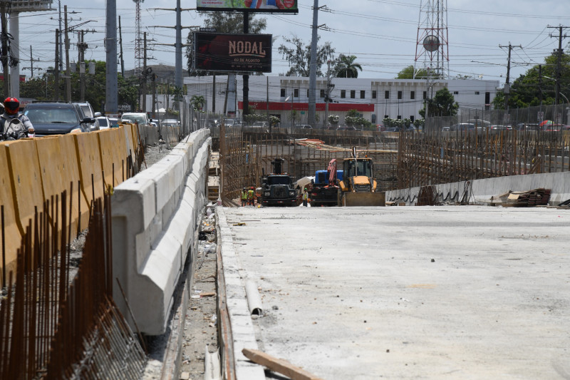 Paso a desnivel de la 27 de Febrero con Isabel Aguiar será entregado por fases