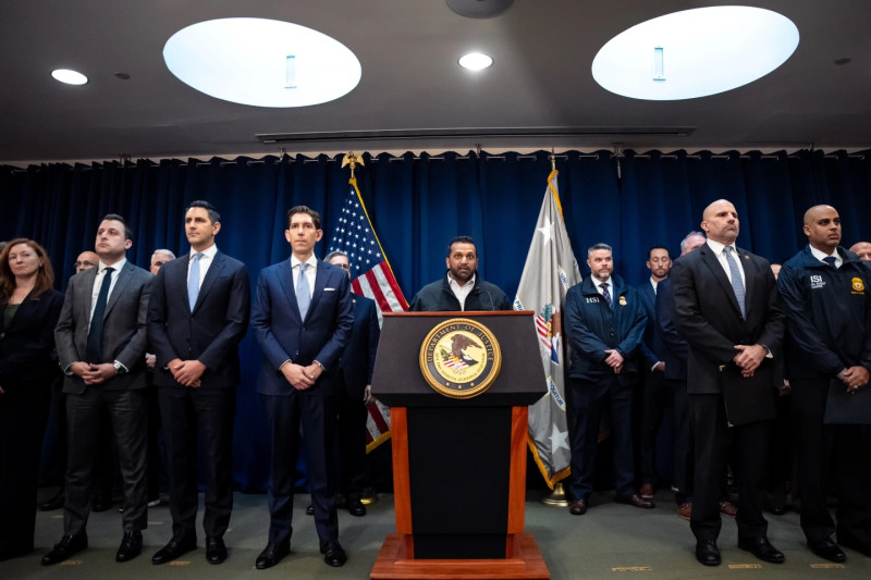 El FBI desbarata un "posible ataque terrorista" en Michigan, dice su director