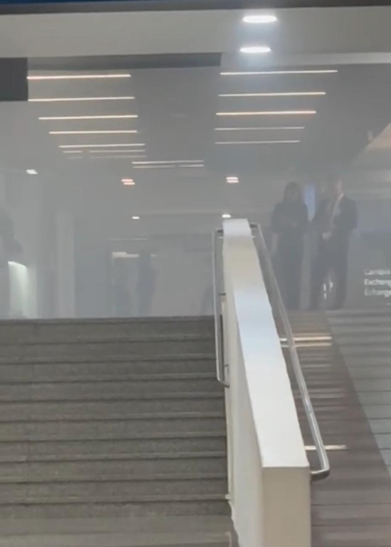 Presencia de humo provoca evacuación preventiva en la terminal B del aeropuerto de Las Américas