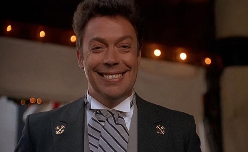 Muere Tim Curry, actor de "Mi pobre angelito 2″
