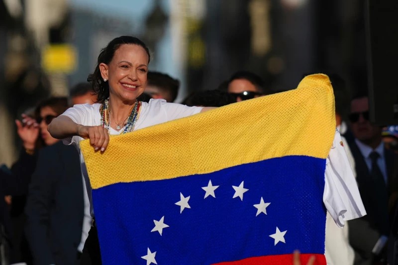 La líder opositora María Corina Machado anuncia que regresó a Venezuela