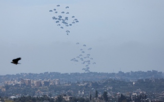 The UAE is implementing the 65th air landing of aid to Gaza