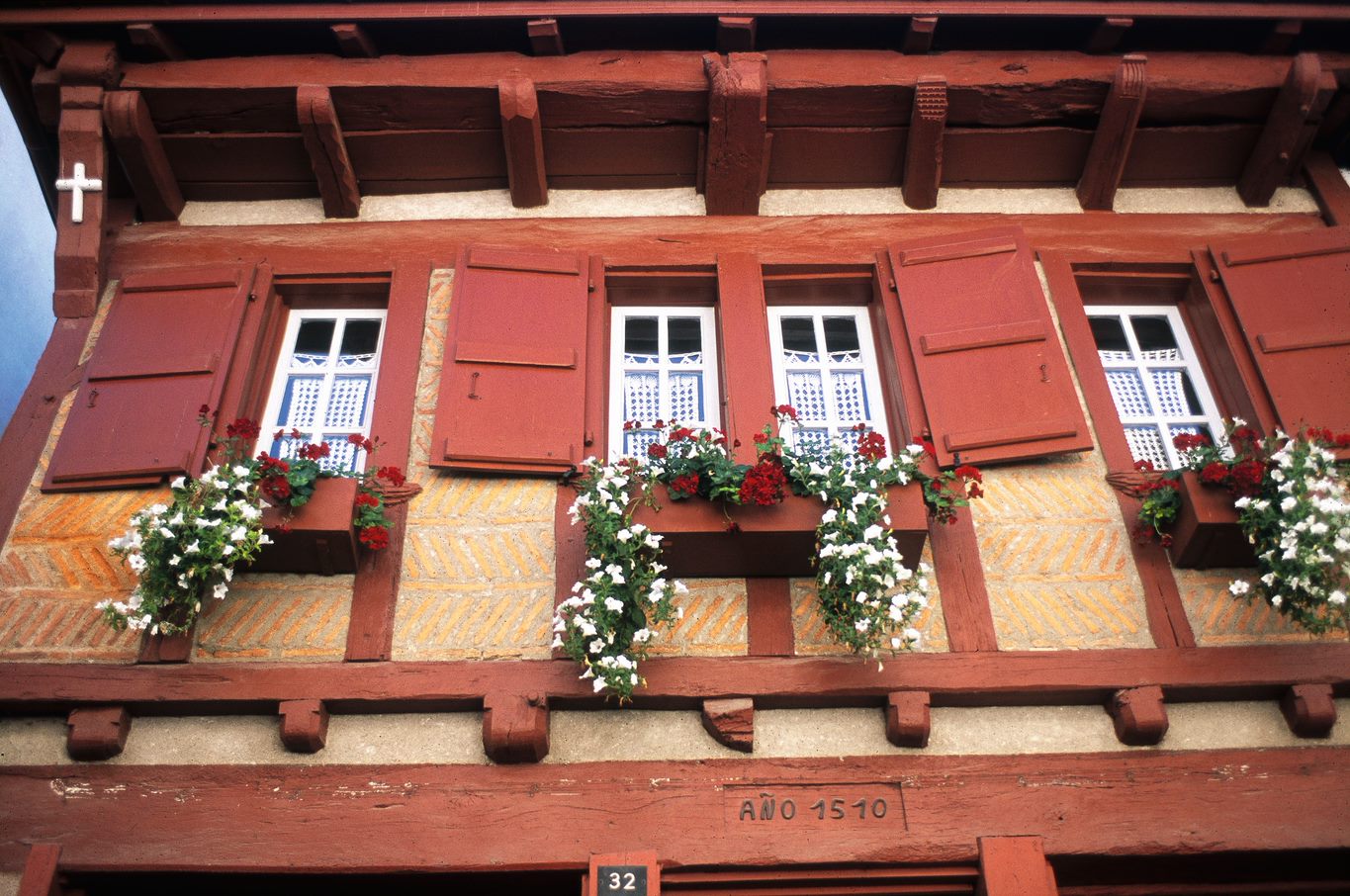 Maison d hôtes, un havre de paix niché sur les hauteurs d'espelette une halte dans la campagne basque pour se reconnecter à soi même et à la nature. Toutes les chambres d'hôtes | En Pays Basque