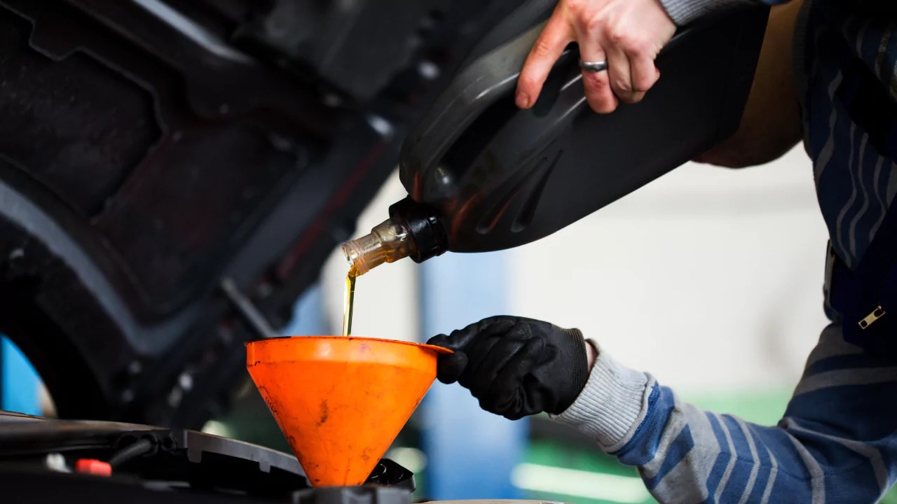 How Much Does An Oil Change Cost