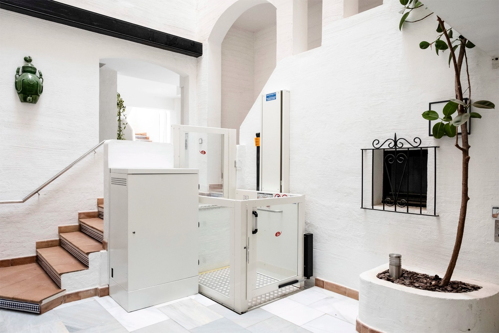 Élévateurs verticaux ENI