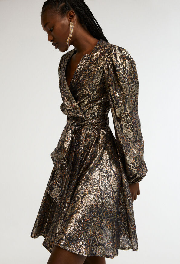 robe noire brillante