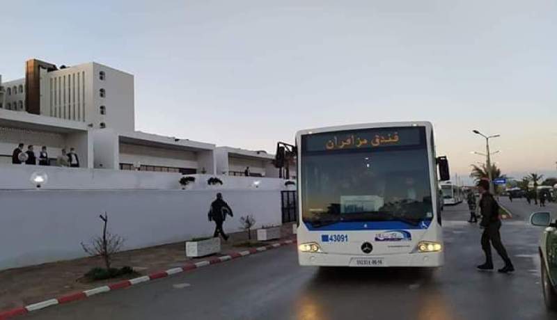 Photos-Le premier groupe des Algériens rapatriés de Turquie arrive à l’hôtel Mazafran