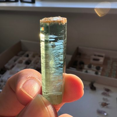 Aquamarine crystal, Manakana
