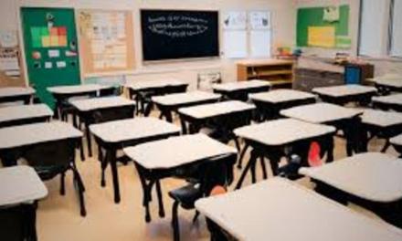 ¿Se cancelará el regreso a clases en Baja California? Jubilados exigen justicia y amenazan con medidas drásticas