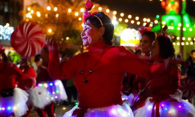 ¡Navidad a la vuelta de la esquina! Ensenada se prepara para su 3er Desfile Navideño de Luces