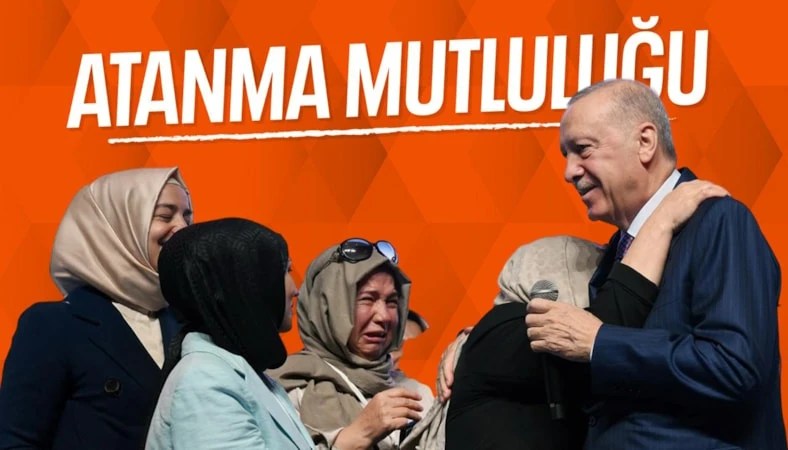 İstanbul'da düzenlenen "Şehit Yakınları, Gazi ve Gazi Yakınlarının Kamu Kurumlarına Yerleştirme Töreni" kapsamında hak sahiplerinin yeni görev yerleri kura ile belirlendi. Ataması gerçekleştirilen bir kadın, gözyaşlarına hakim olamayarak Cumhurbaşkanı Erdoğan'ın omuzlarında ağladı.