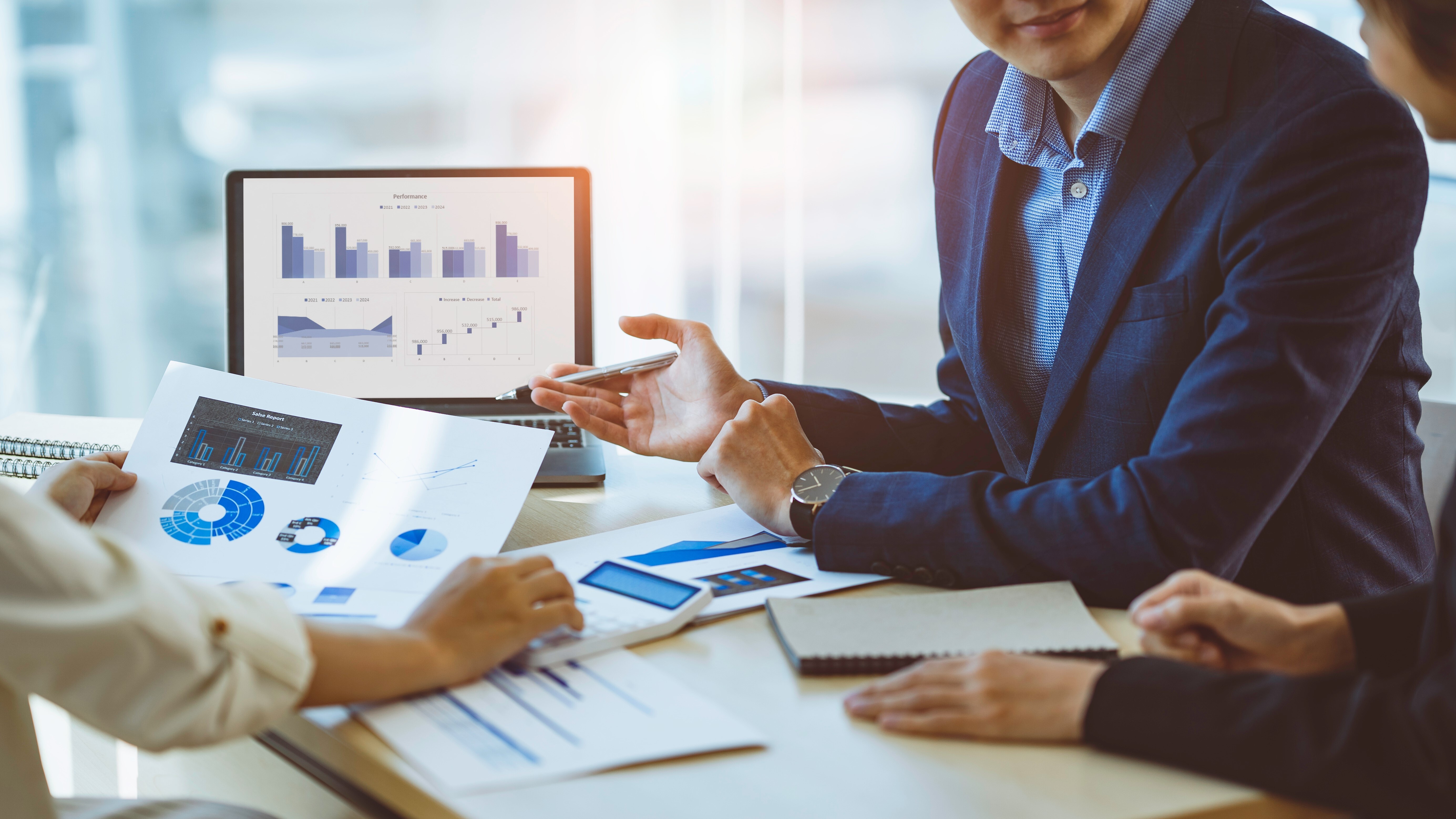 Management Advisory And Consultancy - Premium City Background Gallery - Mobile