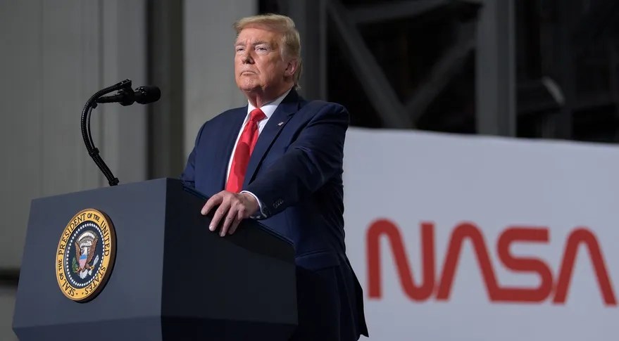 El gobierno de Trump comienza con confusión sobre el liderazgo de la NASA