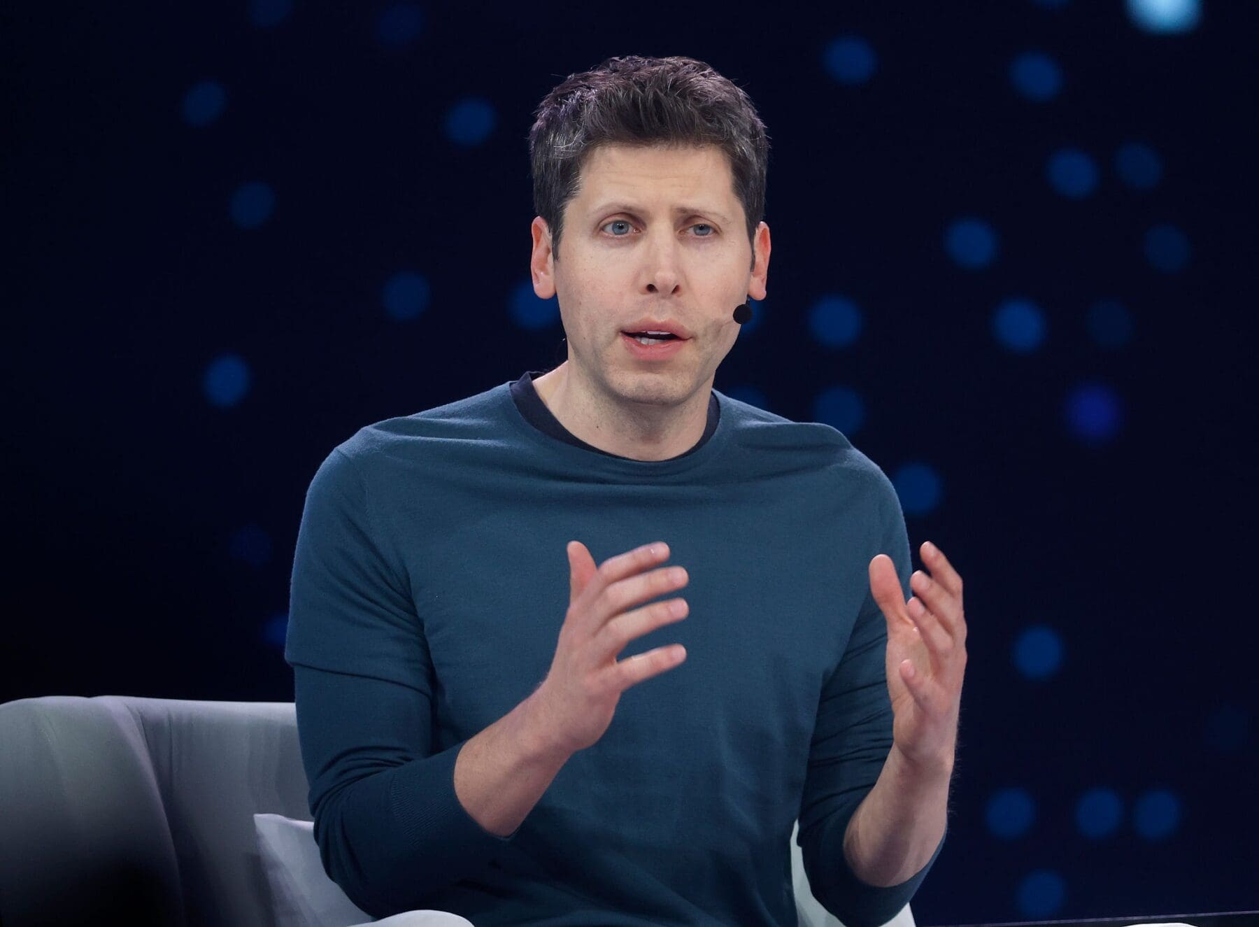 Sam Altman, el CEO de OpenAI, reafirma la alianza con Microsoft y destaca el rol de Trump en la agenda de la IA Sam Altman