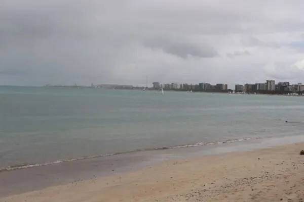 Previsão do tempo para início da semana é de chuva