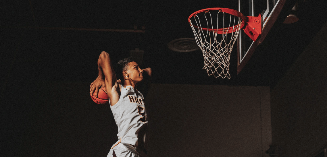 dunk basketball