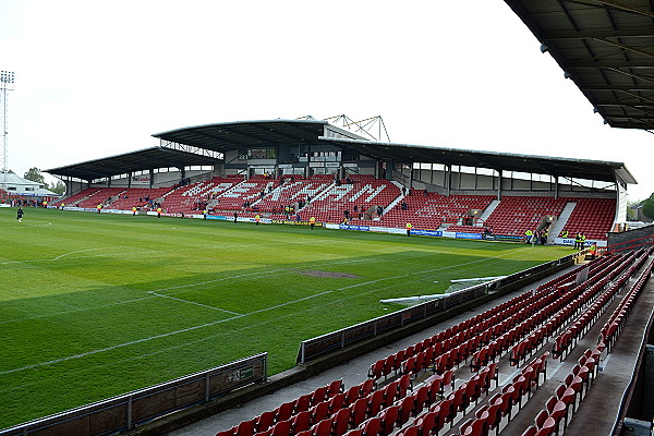 Follow the racecourse ground (wrexham fc) on ents24 to receive updates on any new events the . Racecourse Ground - Stadion in Wrexham