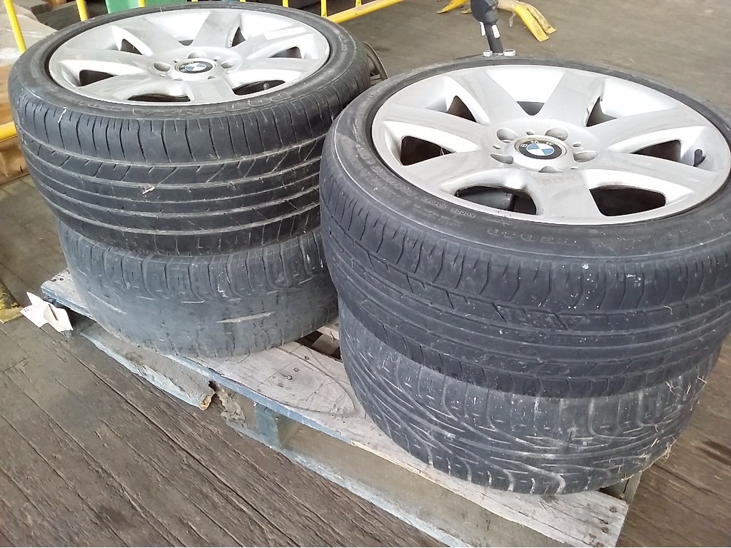 Bmw wheels- set of 4 -with tyres 225/45 r 17"