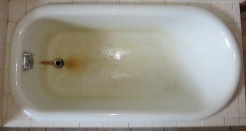 Here's how a quick coat of clear nail polish will prevent rust circles in your bathroom. Help! Rust Stains on My Fiberglass Bathtub